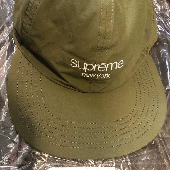 Supreme | Accessories | New Classic Logo 6 Panel Reversible